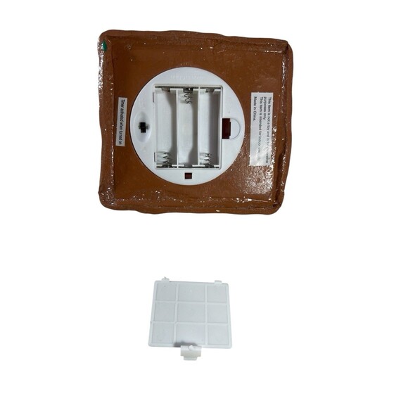 Gingerbread Light-Up House Christmas Decor Snow Glitter 6” Tall EUC - Picture 5 of 10